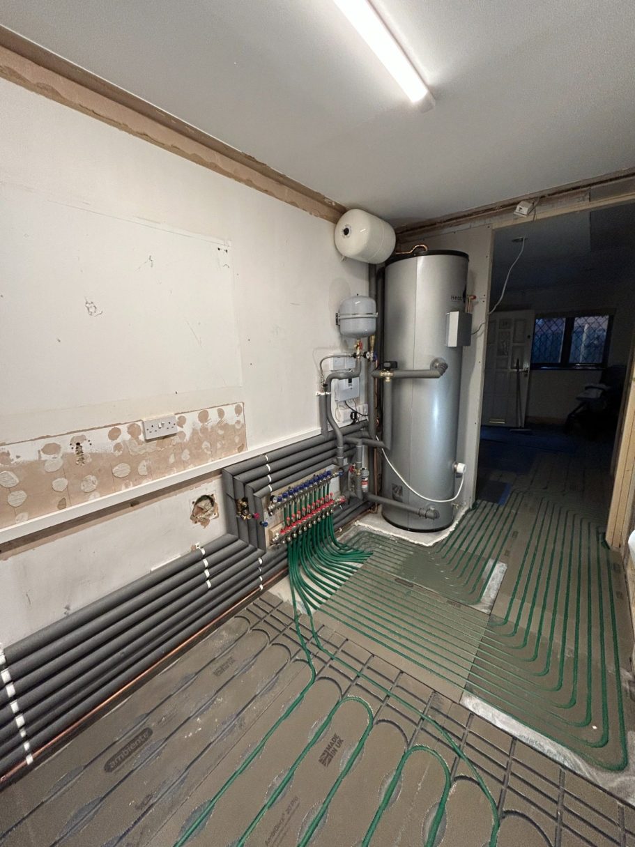 Unvented cylinder and underfloor heating Unvented cylinder and underfloor heating